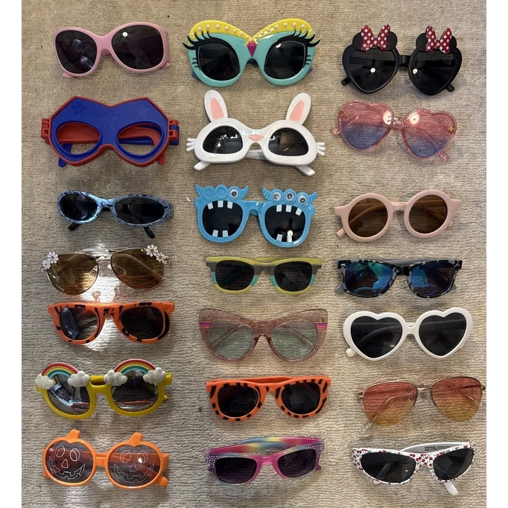Kids Sunglasses lot of 21-Funny shapes & Styles-Kids parties-Reunions-Fast Ship